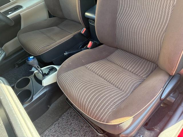 アクア Ｇ　バックカメラ　ナビ　ＴＶ　オートライト　スマートキー　電動格納ミラー　ＣＶＴ　衝突安全ボディ　ＡＢＳ　ＥＳＣ　ＣＤ　Ｂｌｕｅｔｏｏｔｈ　エアコン　パワーステアリング　パワーウィンドウ（38枚目）