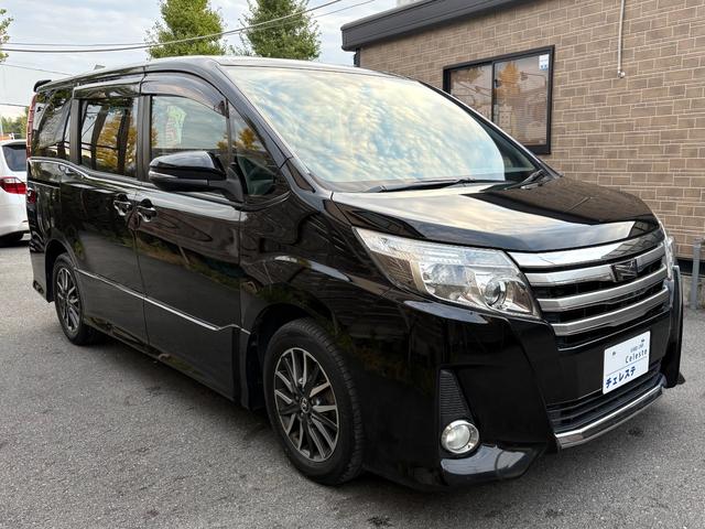 ノア Ｓｉ　ワンオーナー車・両側電動スライドドア・フリップダウンモニターナビ・フルセグＴＶ・Ｂｌｕｅｔｏｏｔｈオーディオ・バックカメラ・１６インチアルミホイール・ＬＥＤヘッドライト・スマートキー・プッシュスタート（14枚目）