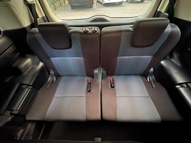 ノア Ｓｉ　ワンオーナー車・両側電動スライドドア・フリップダウンモニターナビ・フルセグＴＶ・Ｂｌｕｅｔｏｏｔｈオーディオ・バックカメラ・１６インチアルミホイール・ＬＥＤヘッドライト・スマートキー・プッシュスタート（27枚目）