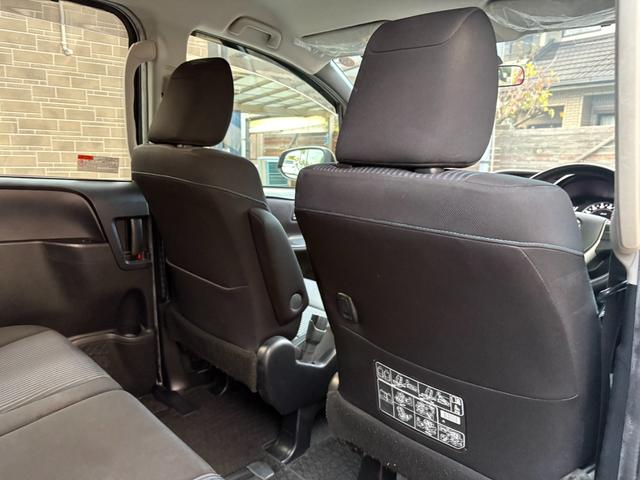 ノア Ｓｉ　ワンオーナー車・両側電動スライドドア・フリップダウンモニターナビ・フルセグＴＶ・Ｂｌｕｅｔｏｏｔｈオーディオ・バックカメラ・１６インチアルミホイール・ＬＥＤヘッドライト・スマートキー・プッシュスタート（31枚目）