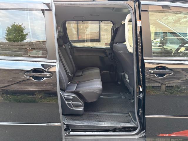 ノア Ｓｉ　ワンオーナー車・両側電動スライドドア・フリップダウンモニターナビ・フルセグＴＶ・Ｂｌｕｅｔｏｏｔｈオーディオ・バックカメラ・１６インチアルミホイール・ＬＥＤヘッドライト・スマートキー・プッシュスタート（35枚目）