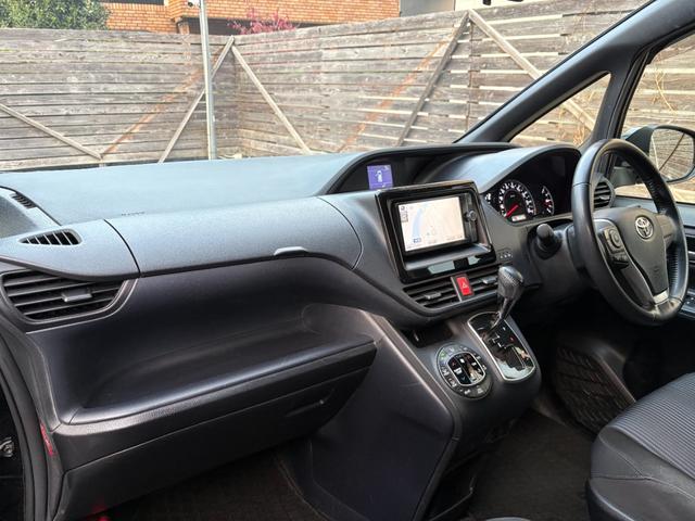 ノア Ｓｉ　ワンオーナー車・両側電動スライドドア・フリップダウンモニターナビ・フルセグＴＶ・Ｂｌｕｅｔｏｏｔｈオーディオ・バックカメラ・１６インチアルミホイール・ＬＥＤヘッドライト・スマートキー・プッシュスタート（38枚目）