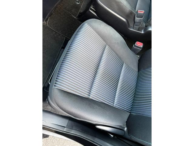 ノア Ｓｉ　ワンオーナー車・両側電動スライドドア・フリップダウンモニターナビ・フルセグＴＶ・Ｂｌｕｅｔｏｏｔｈオーディオ・バックカメラ・１６インチアルミホイール・ＬＥＤヘッドライト・スマートキー・プッシュスタート（48枚目）