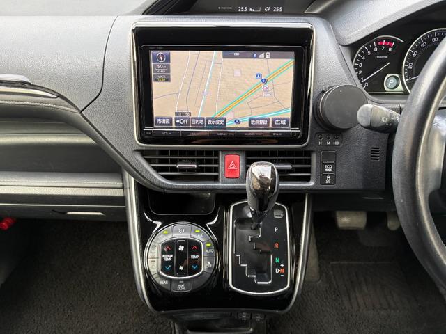 エスクァイア Ｇｉ　ＥＴＣ　バックカメラ　ナビ　ＴＶ　オートクルーズコントロール　両側電動スライドドア　オートマチックハイビーム　オートライト　ＬＥＤヘッドランプ　スマートキー　アイドリングストップ　電動格納ミラー（4枚目）