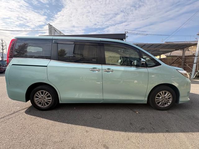 エスクァイア Ｇｉ　ＥＴＣ　バックカメラ　ナビ　ＴＶ　オートクルーズコントロール　両側電動スライドドア　オートマチックハイビーム　オートライト　ＬＥＤヘッドランプ　スマートキー　アイドリングストップ　電動格納ミラー（13枚目）