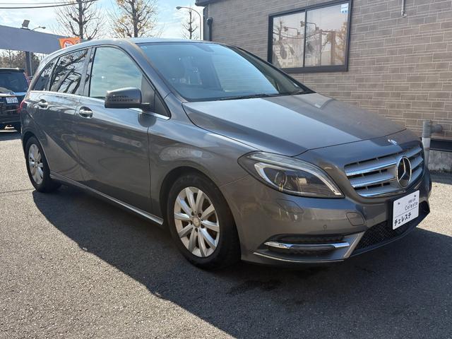 Ｂクラス Ｂ１８０　バックカメラ　ナビ　ＴＶ　クリアランスソナー　オートクルーズコントロール　オートライト　キーレスエントリー　ＡＴ　アルミホイール　ＣＤ　ＵＳＢ　Ｂｌｕｅｔｏｏｔｈ　盗難防止システム　ＡＢＳ　エアコン（14枚目）