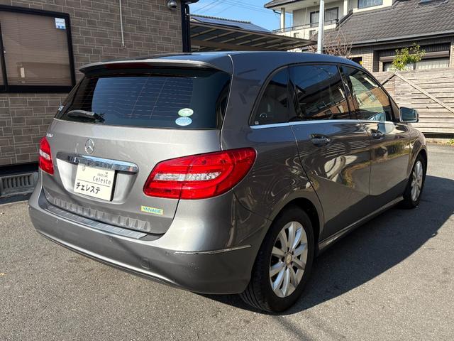 Ｂクラス Ｂ１８０　バックカメラ　ナビ　ＴＶ　クリアランスソナー　オートクルーズコントロール　オートライト　キーレスエントリー　ＡＴ　アルミホイール　ＣＤ　ＵＳＢ　Ｂｌｕｅｔｏｏｔｈ　盗難防止システム　ＡＢＳ　エアコン（15枚目）