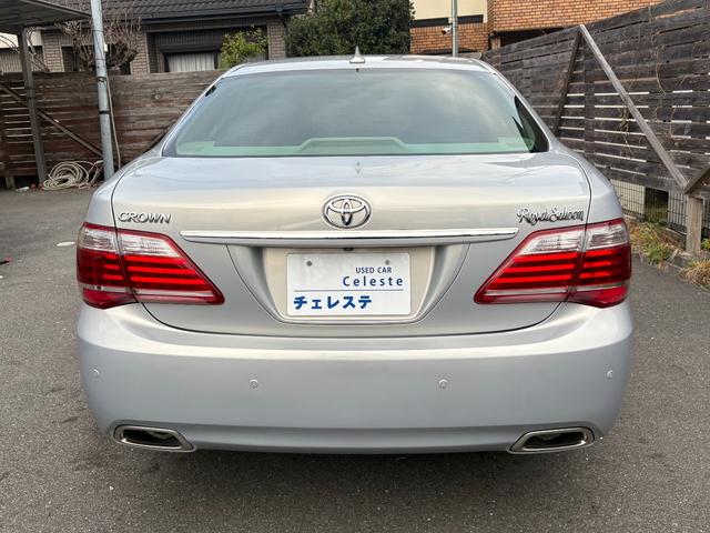 クラウン ２．５ロイヤルサルーン　アニバーサリーＥＤ　革シート・電動シート・シートヒーター・シートエアコン・ナビ・ＴＶ・バックカメラ・ＥＴＣ・クルーズコントロール・障害物センサー・スマートキー・プッシュスタート・１７インチアルミホイール（16枚目）