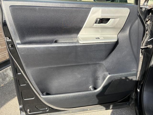 ヴォクシー ＺＳ　モデリスタエアロ・両側電動スライドドア・ナビ・ＴＶ・バックカメラ・Ｂｌｕｅｔｏｏｔｈオーディオ・ＥＴＣ・ＨＩＤ・１６インチアルミホイール（52枚目）