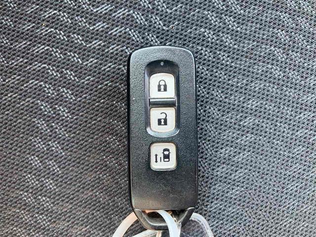 Ｎ－ＢＯＸカスタム Ｇ・Ａパッケージ　バックカメラ　両側スライド・片側電動　ナビ　ＴＶ　衝突被害軽減システム　オートライト　ＨＩＤ　スマートキー　アイドリングストップ　電動格納ミラー　ベンチシート　ＣＶＴ　盗難防止システム　ＡＢＳ　ＥＳＣ（11枚目）