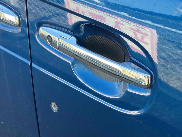 Ｎ－ＢＯＸカスタム Ｇ・Ａパッケージ　バックカメラ　両側スライド・片側電動　ナビ　ＴＶ　衝突被害軽減システム　オートライト　ＨＩＤ　スマートキー　アイドリングストップ　電動格納ミラー　ベンチシート　ＣＶＴ　盗難防止システム　ＡＢＳ　ＥＳＣ（27枚目）