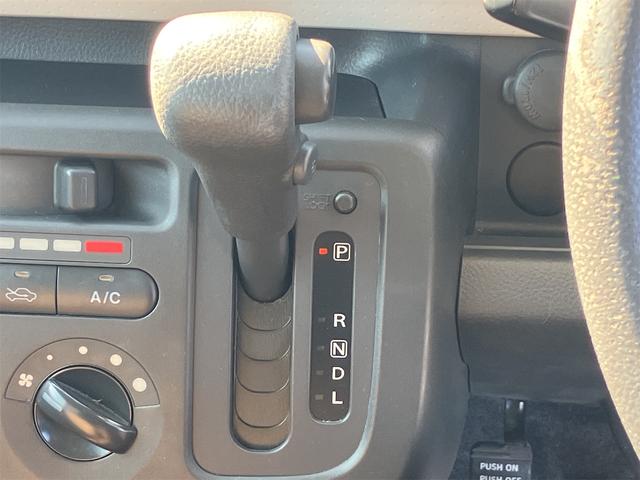 モコ Ｓ　ＥＴＣ　ナビ　ＴＶ　キーレスエントリー　電動格納ミラー　ベンチシート　ＣＶＴ　盗難防止システム　ＡＢＳ　ＣＤ　衝突安全ボディ　エアコン　パワーステアリング　パワーウィンドウ（8枚目）