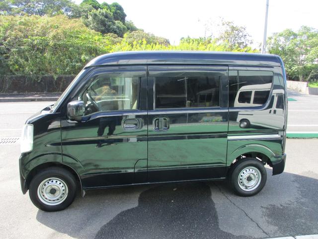 エブリイ ＰＣリミテッド　ＡＴ　両側スライドドア　電動格納ミラー　盗難防止システム　ＡＢＳ　エアコン　パワーステアリング　パワーウィンドウ　運転席エアバッグ　助手席エアバッグ　ＣＤ（11枚目）