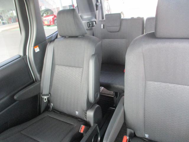 ノア Ｓ－Ｇ　バックカメラ　ナビ　クリアランスソナー　オートクルーズコントロール　レーンアシスト　衝突被害軽減システム　両側電動スライドドア　オートマチックハイビーム　ＬＥＤヘッドランプ　スマートキー（32枚目）