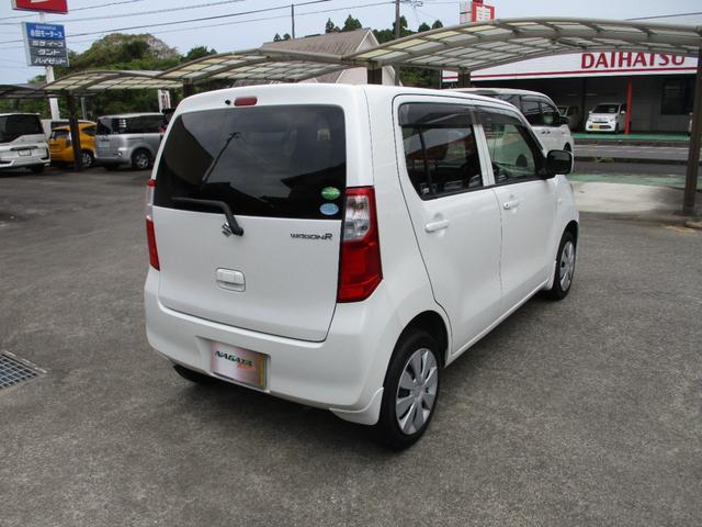 ワゴンＲ ＦＸ　ナビ　アイドリングストップ　電動格納ミラー　ベンチシート　ＣＶＴ　盗難防止システム　ＡＢＳ　衝突安全ボディ　エアコン　パワーステアリング　パワーウィンドウ（13枚目）