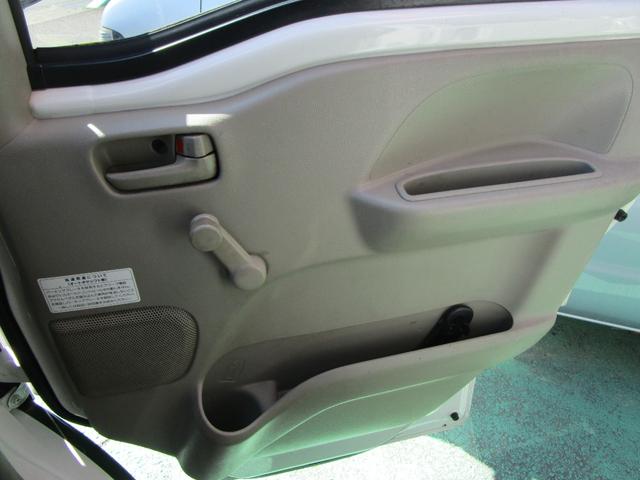 エブリイ ＰＡリミテッド　ＥＴＣ　両側スライドドア　衝突被害軽減システム　キーレスエントリー　ＡＴ　盗難防止システム　ＡＢＳ　ＥＳＣ　衝突安全ボディ　エアコン　パワーステアリング（16枚目）