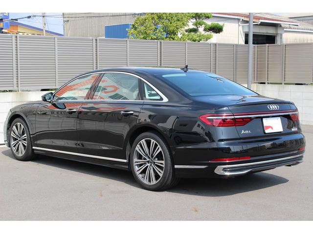 Ａ８ Ｌ　６０ＴＦＳＩクワトロ　認定中古車　ＭＭＩナビ　ＴＶチューナー　マトリクスＬＥＤ　サラウンドビューカメラ　パークアシスト　ワイヤレスチャージ（3枚目）