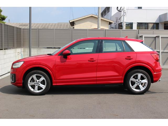 Ｑ２ １．０ＴＦＳＩスポーツ　認定中古車　アシスタンスＰＫＧ　ナビＰＫＧ　ＡＣＣ　リヤビューカメラ　ＴＶ　障害物センサー（2枚目）