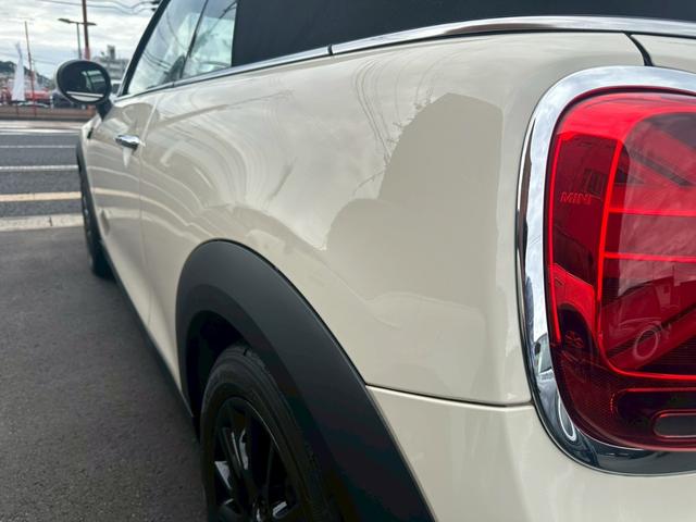 ＭＩＮＩ クーパー　コンバーチブル　クラシック・トリム　オープンカー　ＥＴＣ　バックカメラ　ナビ　クリアランスソナー　オートクルーズコントロール　衝突被害軽減システム　オートライト　ＬＥＤヘッドランプ　ＡＴ　スマートキー　アイドリングストップ（36枚目）