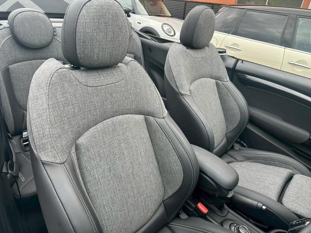 ＭＩＮＩ クーパー　コンバーチブル　クラシック・トリム　オープンカー　ＥＴＣ　バックカメラ　ナビ　クリアランスソナー　オートクルーズコントロール　衝突被害軽減システム　オートライト　ＬＥＤヘッドランプ　ＡＴ　スマートキー　アイドリングストップ（58枚目）