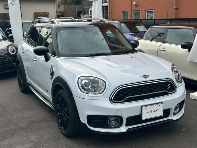 MINI クーパーS E クロスオーバー オール4 4WD ETC バックカメラ クリアランスソナー オートクルーズコントロール パワーシート 衝突被害軽減システム ナビ LEDヘッドランプ 電動リアゲート(3枚目)