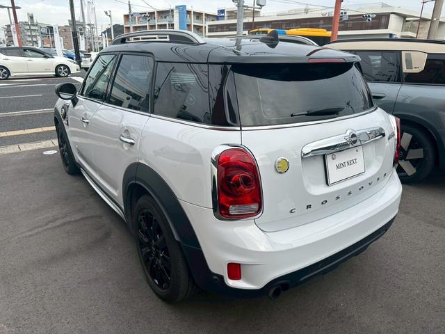 MINI クーパーS E クロスオーバー オール4 4WD ETC バックカメラ クリアランスソナー オートクルーズコントロール パワーシート 衝突被害軽減システム ナビ LEDヘッドランプ 電動リアゲート(4枚目)