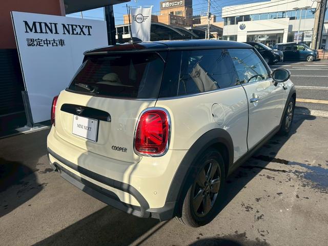 MINI クーパー クラシック・トリム ドライブレコーダー バックカメラ クリアランスソナー オートクルーズコントロール パークアシスト 衝突被害軽減システム アルミホイール オートライト LEDヘッドランプ スマートキー(6枚目)