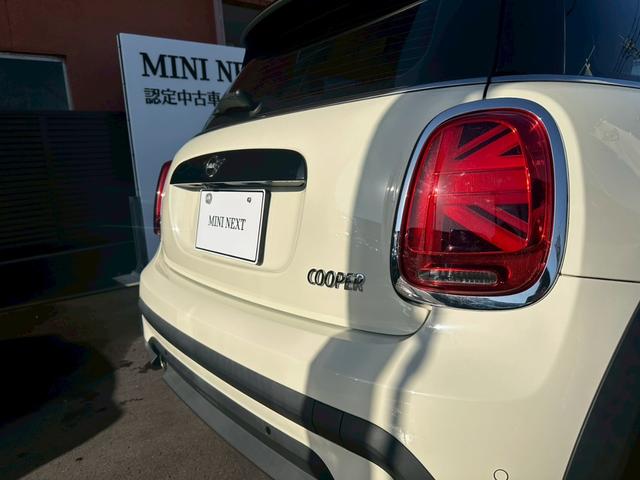 MINI クーパー クラシック・トリム ドライブレコーダー バックカメラ クリアランスソナー オートクルーズコントロール パークアシスト 衝突被害軽減システム アルミホイール オートライト LEDヘッドランプ スマートキー(17枚目)