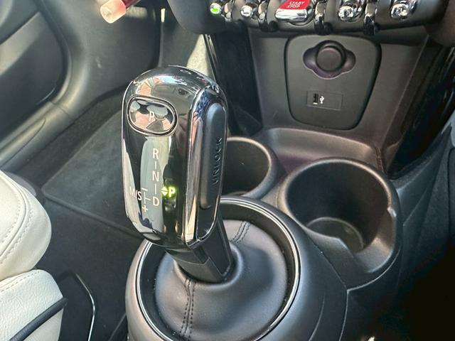 MINI クーパー クラシック・トリム ドライブレコーダー バックカメラ クリアランスソナー オートクルーズコントロール パークアシスト 衝突被害軽減システム アルミホイール オートライト LEDヘッドランプ スマートキー(45枚目)