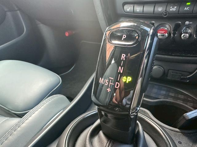 ���i�����ގ��ɕK�����삷�郌�o�[�ł��B����̂��₷�����̂ɂȂ��Ă��܂��B���Ј�x�̊����Ă��������B