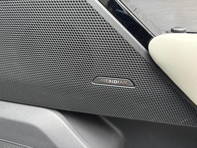 レンジローバーヴェラール Ｒ－ＤＹＮＡＭＩＣ　Ｓ　クリアランスソナー　オートクルーズコントロール　サンルーフ　ナビ　アルミホイール　スマートキー　電動格納ミラー　シートヒーター　シートエアコン　ＡＴ　ＥＳＣ　エアコン　パワーステアリング（55枚目）