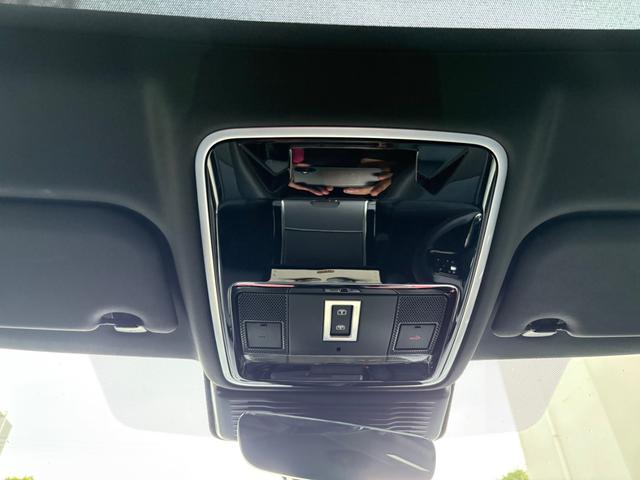 レンジローバーヴェラール ダイナミック SE P400e 4WD クリアランスソナー パワーシート サンルーフ ナビ アルミホイール シートヒーター AT エアコン(31枚目)