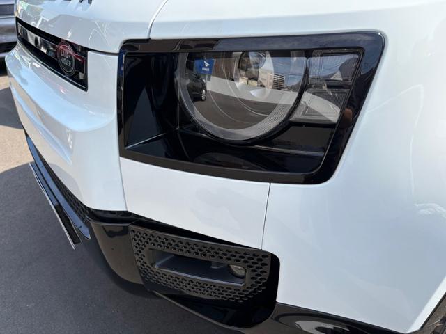 ディフェンダー 90X-ダイナミックHSE D350 4WD 全周囲カメラ クリアランスソナー オートクルーズコントロール パワーシート 衝突被害軽減システム サンルーフ ナビ LEDヘッドランプ スマートキー アイドリングストップ 電動格納ミラー(41枚目)