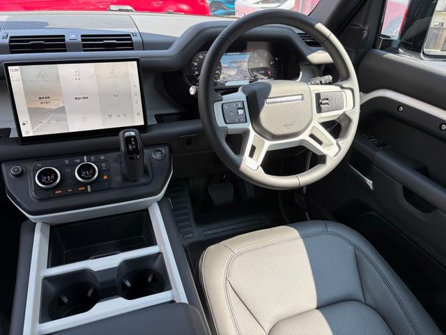 ディフェンダー 90X-ダイナミックHSE D350 4WD 全周囲カメラ クリアランスソナー オートクルーズコントロール パワーシート 衝突被害軽減システム サンルーフ ナビ LEDヘッドランプ スマートキー アイドリングストップ 電動格納ミラー(50枚目)