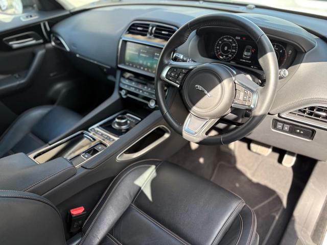 Fペイス プレステージ クリアランスソナー ナビ アルミホイール AT(4枚目)