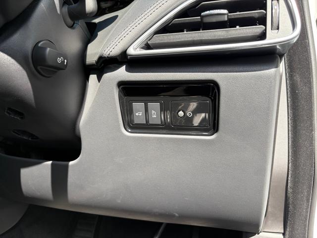 Fペイス プレステージ クリアランスソナー ナビ アルミホイール AT(6枚目)