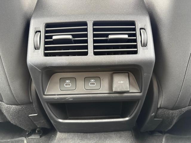 ディスカバリースポーツ Ｓ　Ｄ２００　４ＷＤ　全周囲カメラ　クリアランスソナー　オートクルーズコントロール　レーンアシスト　パワーシート　衝突被害軽減システム　ナビ　ＬＥＤヘッドランプ　アルミホイール　スマートキー　電動格納ミラー　ＡＴ（52枚目）