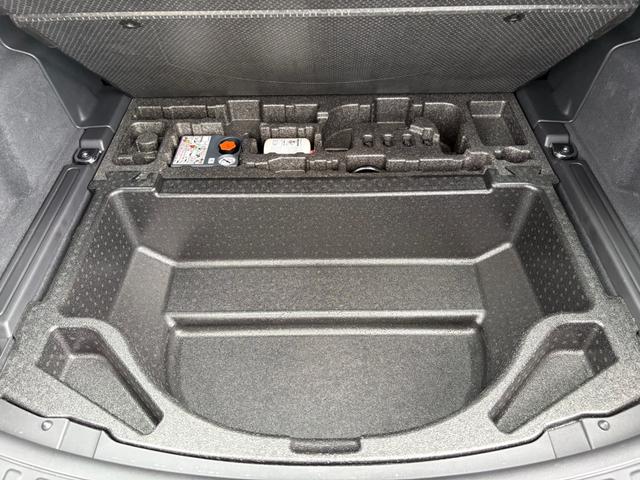 ディスカバリースポーツ Ｓ　Ｄ２００　４ＷＤ　全周囲カメラ　クリアランスソナー　オートクルーズコントロール　レーンアシスト　パワーシート　衝突被害軽減システム　ナビ　ＬＥＤヘッドランプ　アルミホイール　スマートキー　電動格納ミラー　ＡＴ（60枚目）