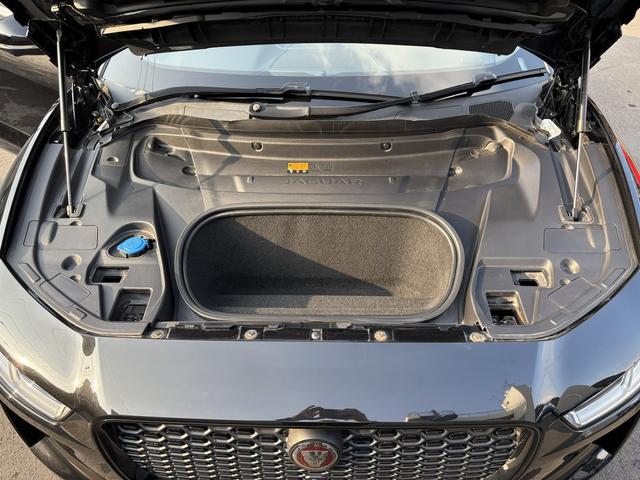 Iペイス ブラックエディション 4WD 全周囲カメラ クリアランスソナー オートクルーズコントロール レーンアシスト パワーシート 衝突被害軽減システム サンルーフ ナビ オートライト アルミホイール(24枚目)