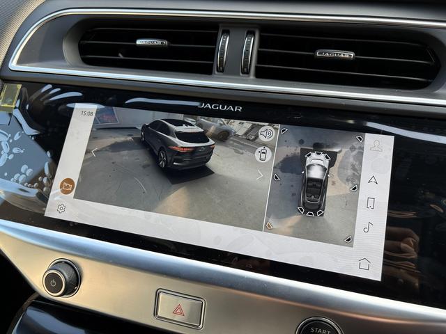 Iペイス ブラックエディション 4WD 全周囲カメラ クリアランスソナー オートクルーズコントロール レーンアシスト パワーシート 衝突被害軽減システム サンルーフ ナビ オートライト アルミホイール(42枚目)