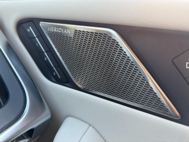 Iペイス ブラックエディション 4WD 全周囲カメラ クリアランスソナー オートクルーズコントロール レーンアシスト パワーシート 衝突被害軽減システム サンルーフ ナビ オートライト アルミホイール(62枚目)