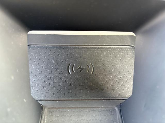 Iペイス ブラックエディション 4WD 全周囲カメラ クリアランスソナー オートクルーズコントロール レーンアシスト パワーシート 衝突被害軽減システム サンルーフ ナビ オートライト アルミホイール(72枚目)