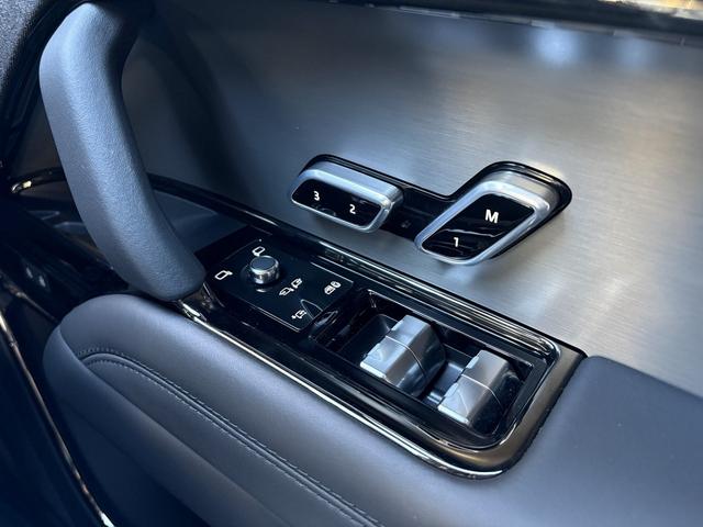 �E�B���h�E�X�C�b�`�܂��w�g�p�p�x�������^�]�ȑ��̃X�C�b�`�܂��B�ڗ������Ȃ��Y��ȏ�Ԃ�ۂ��Ă��܂��B�x