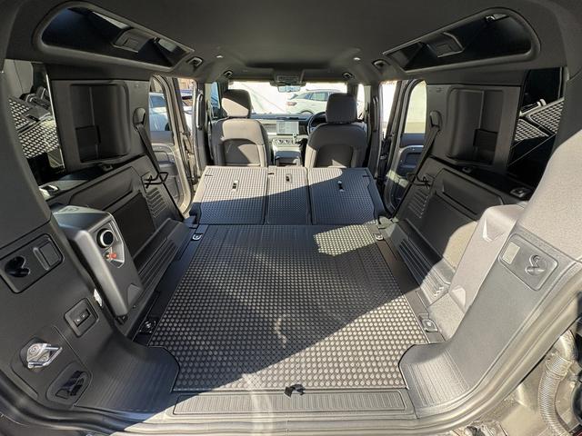 ディフェンダー １１０Ｘ－ダイナミックＳＥ　Ｄ３５０　４ＷＤ　全周囲カメラ　クリアランスソナー　オートクルーズコントロール　ナビ　アルミホイール　電動格納ミラー　ＡＴ　ＵＳＢ　Ｂｌｕｅｔｏｏｔｈ　エアコン　パワーウィンドウ　運転席エアバッグ（23枚目）