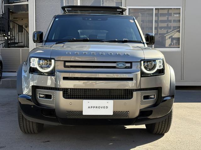 ディフェンダー １１０Ｘ－ダイナミックＳＥ　Ｄ３５０　４ＷＤ　全周囲カメラ　クリアランスソナー　オートクルーズコントロール　ナビ　アルミホイール　電動格納ミラー　ＡＴ　ＵＳＢ　Ｂｌｕｅｔｏｏｔｈ　エアコン　パワーウィンドウ　運転席エアバッグ（26枚目）