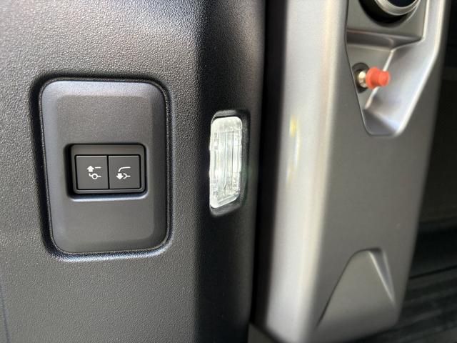 ディフェンダー １１０Ｘ－ダイナミックＳＥ　Ｄ３５０　４ＷＤ　全周囲カメラ　クリアランスソナー　オートクルーズコントロール　ナビ　アルミホイール　電動格納ミラー　ＡＴ　ＵＳＢ　Ｂｌｕｅｔｏｏｔｈ　エアコン　パワーウィンドウ　運転席エアバッグ（63枚目）