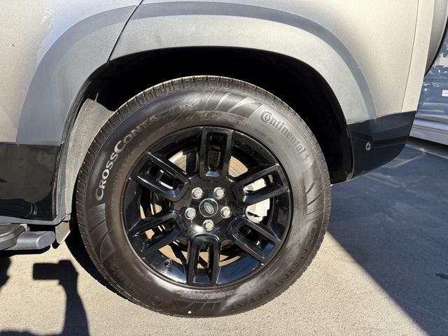 ディフェンダー １１０Ｘ－ダイナミックＳＥ　Ｄ３５０　４ＷＤ　全周囲カメラ　クリアランスソナー　オートクルーズコントロール　ナビ　アルミホイール　電動格納ミラー　ＡＴ　ＵＳＢ　Ｂｌｕｅｔｏｏｔｈ　エアコン　パワーウィンドウ　運転席エアバッグ（79枚目）