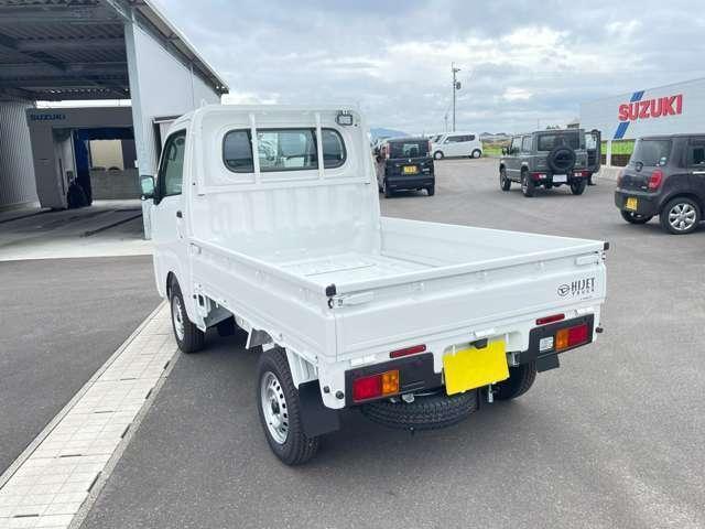 ハイゼットトラック スタンダード　農用スペシャル　３方開　４ＷＤ　スマアシ搭載　ＣＶＴ　届出済未使用車　デフロック　禁煙車　エアコン　パワステ　オートマチックハイビーム　定期点検記録簿付き（8枚目）