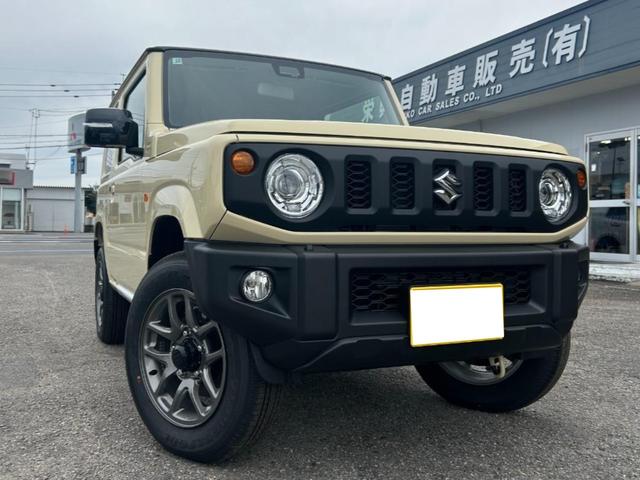ジムニー ＸＣ　Ｒ７．１０登録車　未使用　４ＷＤ　シフォンアイボリーメタリック／ブラック２トーンルーフ　カロッツェリアナビ７インチ　バックカメラ（3枚目）