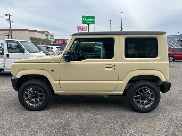 ジムニー ＸＣ　Ｒ７．１０登録車　未使用　４ＷＤ　シフォンアイボリーメタリック／ブラック２トーンルーフ　カロッツェリアナビ７インチ　バックカメラ（7枚目）